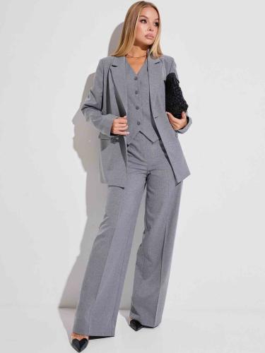 Брючный костюм-тройка женский с двубортным жакетом, теплый серый