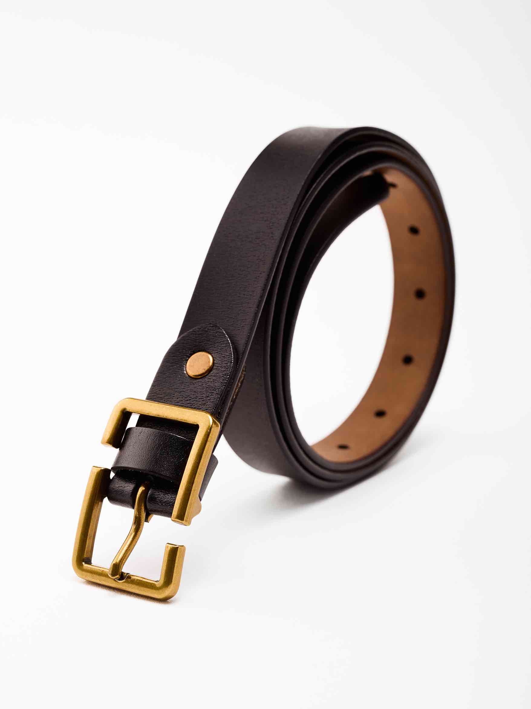 Ремень из натуральной кожи классический, черный