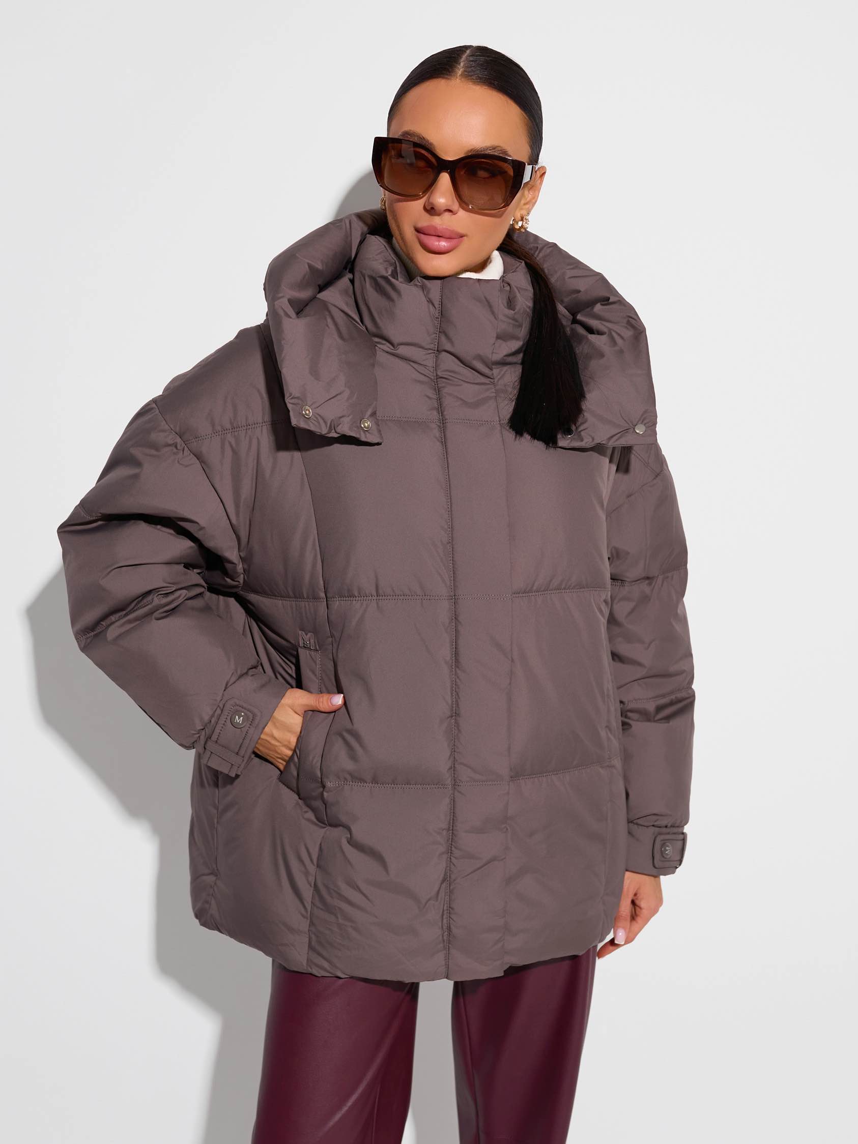 Зимний пуховик удлиненный с капюшоном, графит