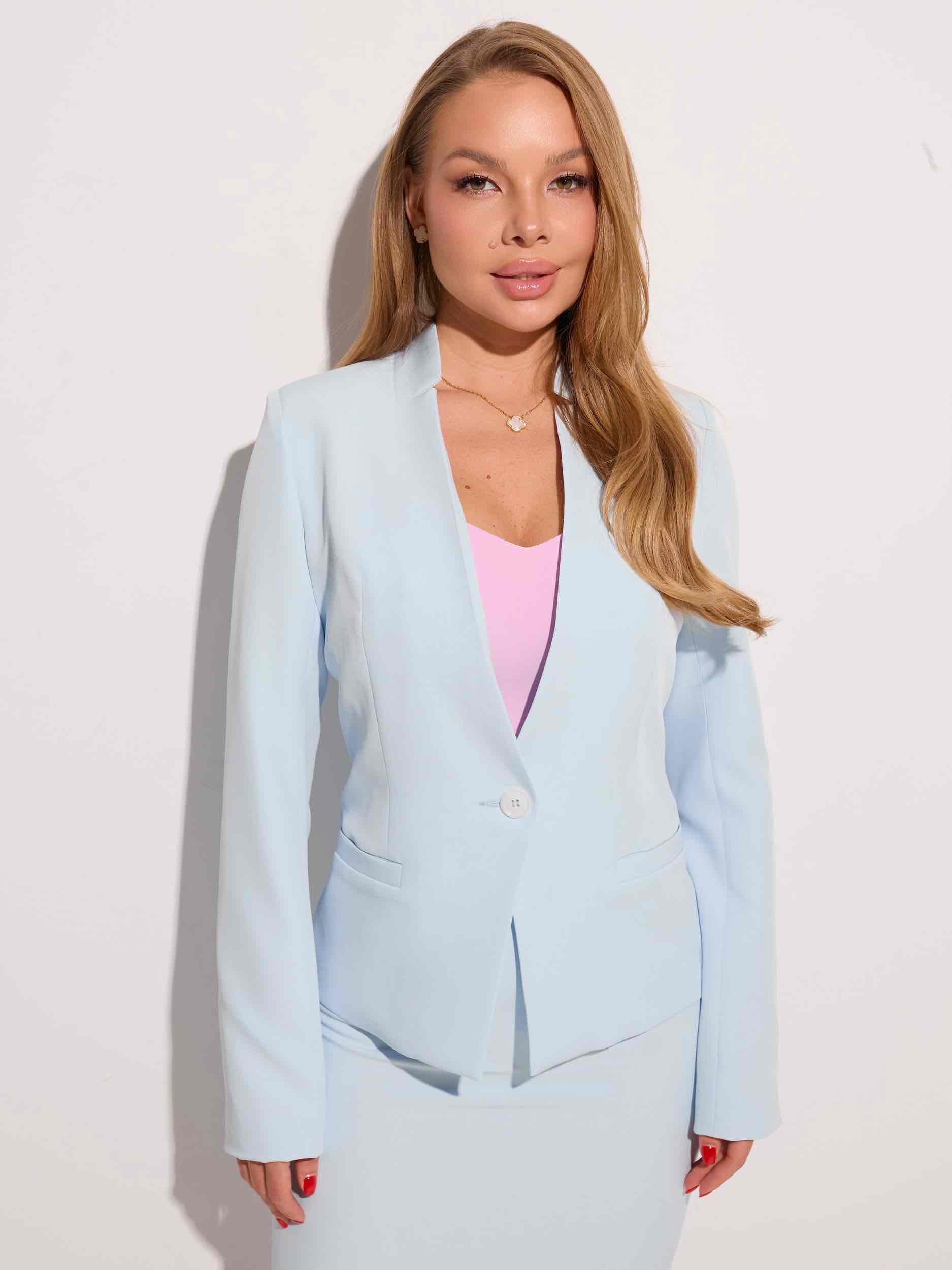 Жакет женский приталенный, светло-голубой