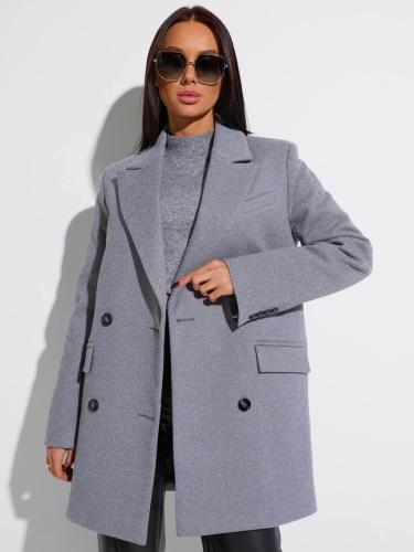 Двубортное пальто прямого кроя
