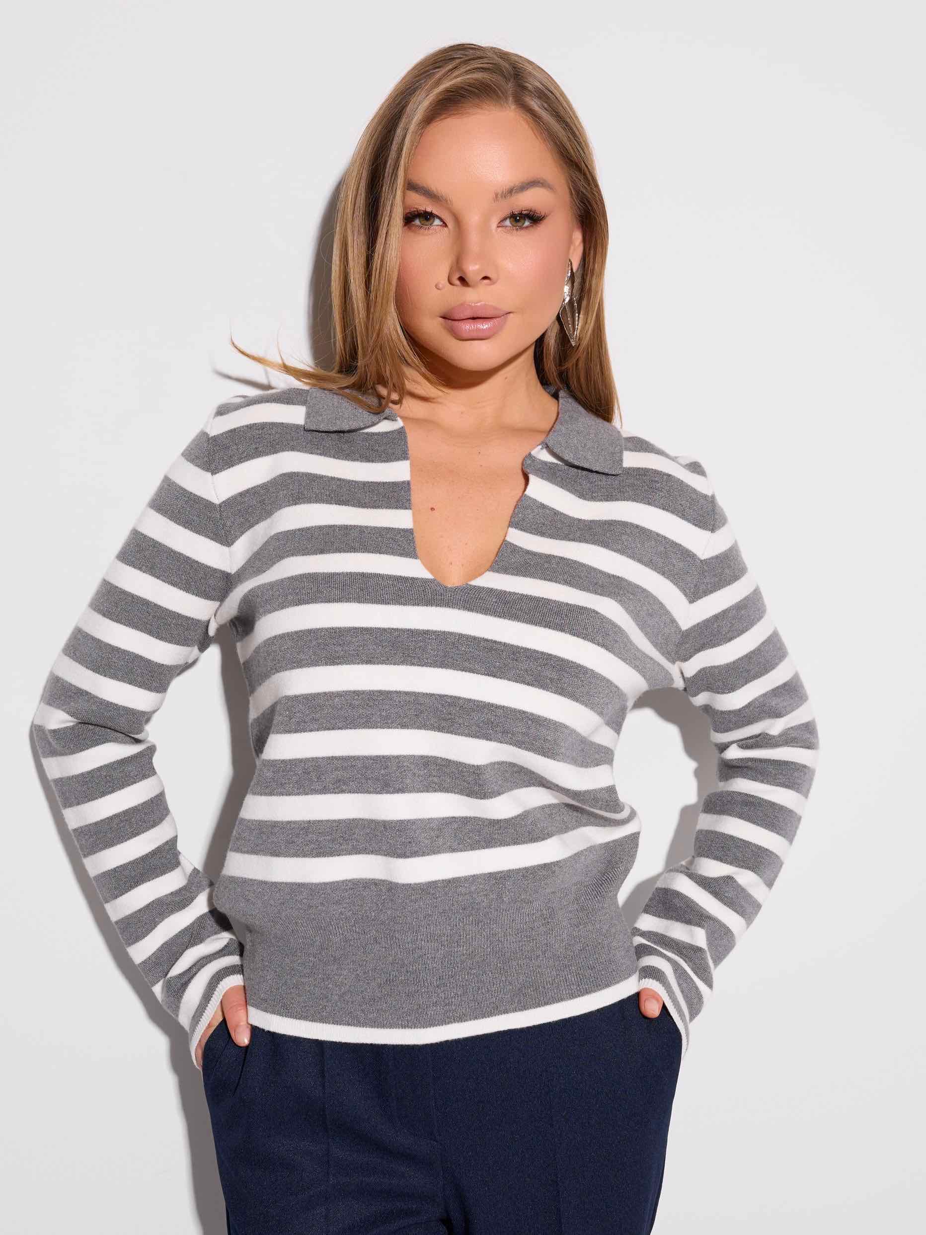 Джемпер в полоску с отложным воротником, серый с белым