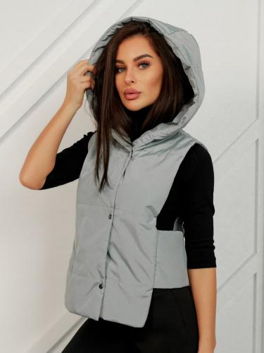 Жилет женский утепленный на синтепоне