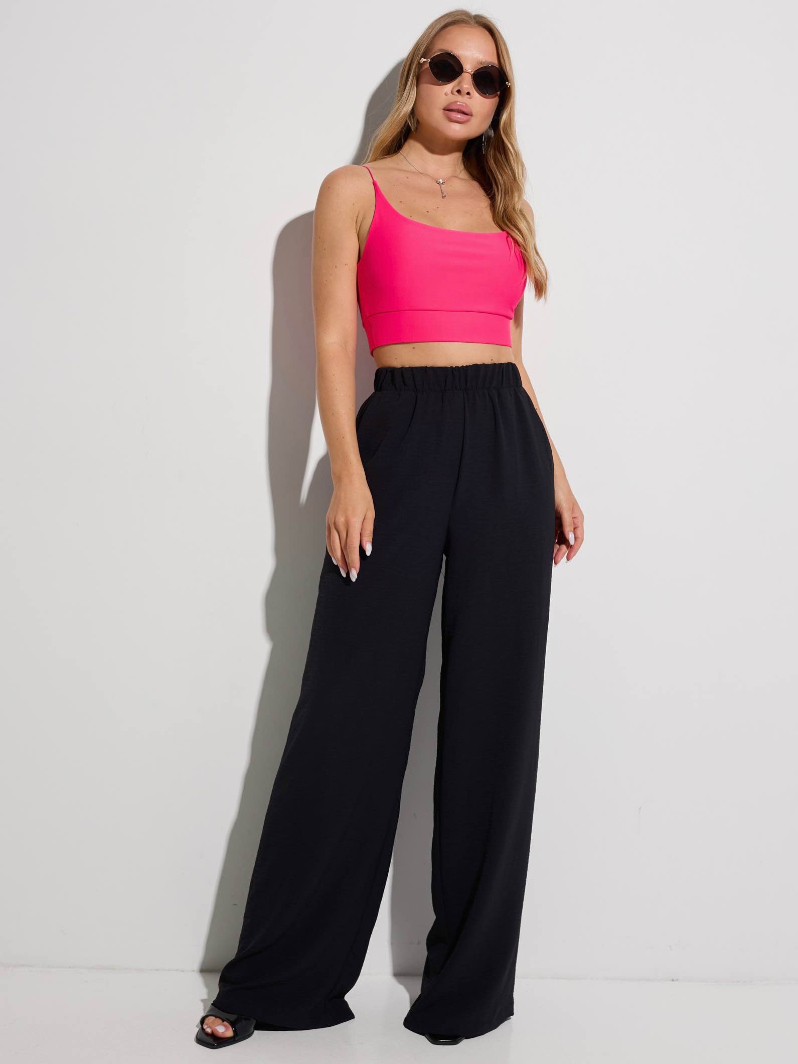 Брюки-палаццо женские на резинке, черные