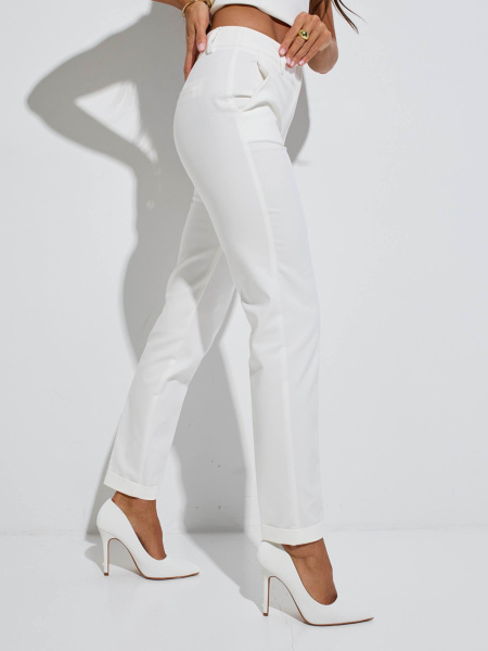 Брюки женские зауженные, белые