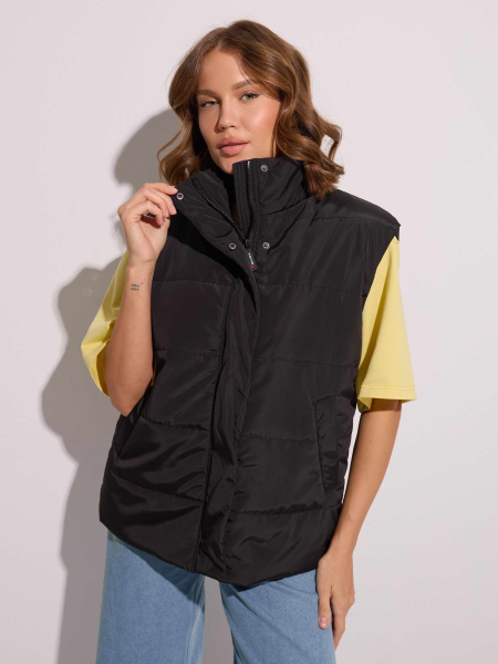 Жилет женский утепленный прямого кроя, черный