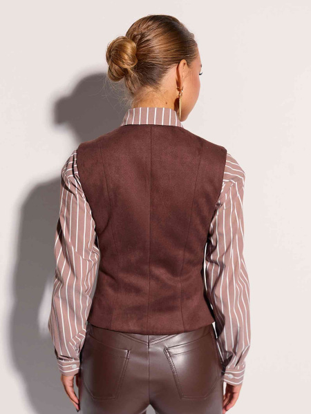 Жилет из экозамши ассиметричный, горький шоколад 