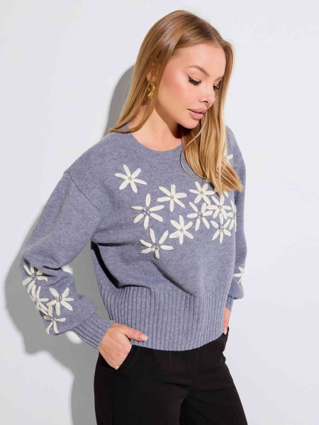 Свитер с белыми цветами, серый