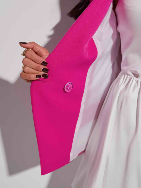 Жакет женский приталенный двубортный, фуксия