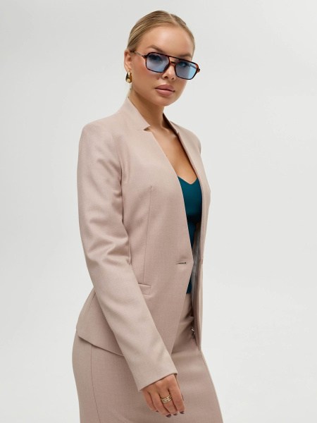 Жакет женский приталенный из вискозы