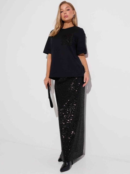 Костюм с футболкой и юбкой из пайеток