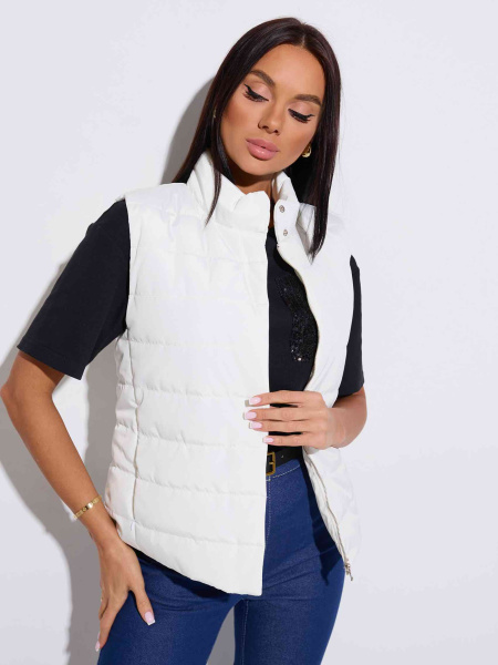 Жилет женский утепленный стеганый, молочный