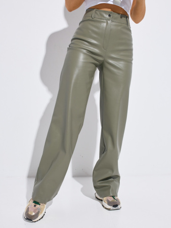 Женские брюки из эко-кожи прямого кроя, оливковые