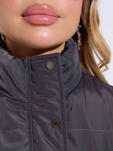 Жилет женский утепленный с поясом