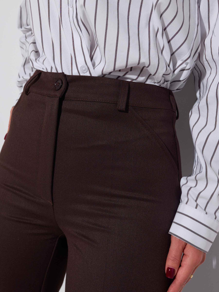 Брюки женские классические с резинкой в поясе из вискозы, горький шоколад 