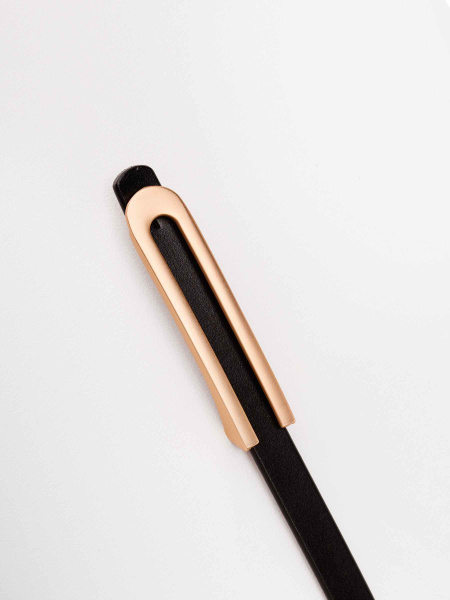 Ремень кожаный тонкий, черный