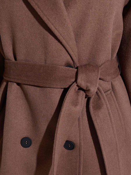 Двубортное женское пальто классическое, латте