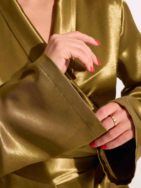 Атласный жакет с поясом в пижамном стиле, оливковый