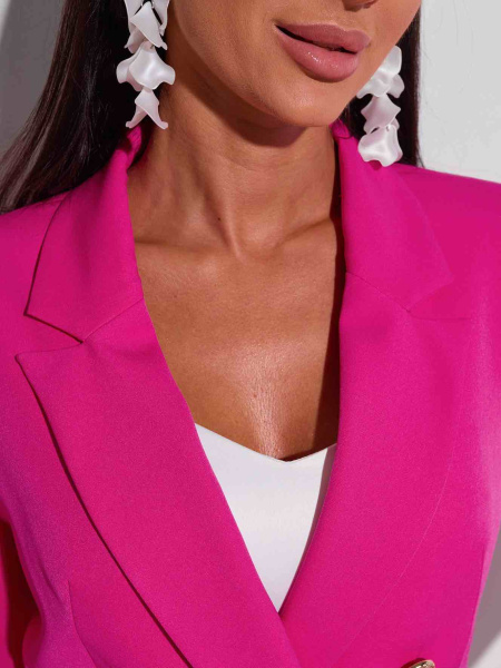 Жакет женский приталенный двубортный, фуксия