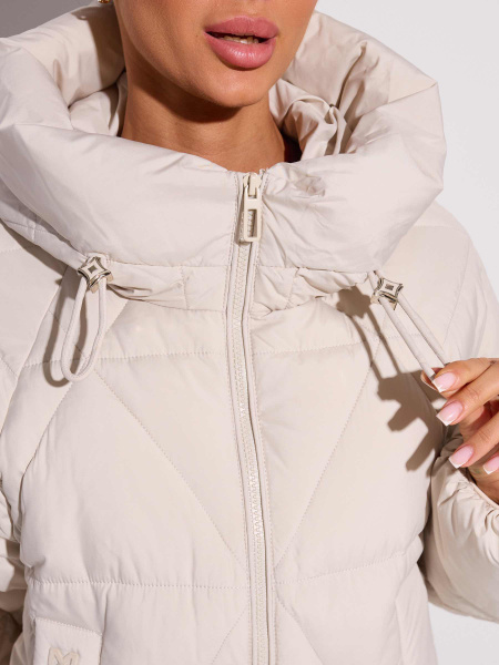 Зимний пуховик укороченный с капюшоном, светло-серый