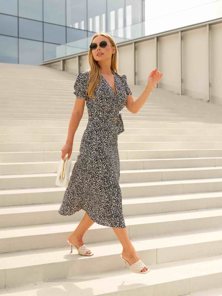 Блузка женская укороченная с рукавами-фонариками, черно-белая