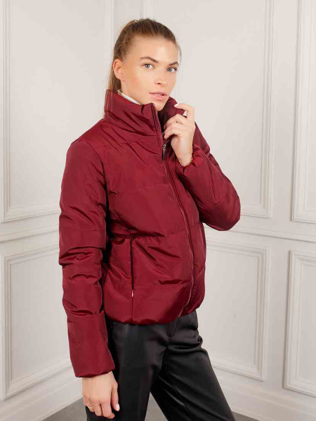 Куртка женская короткая, бордовая