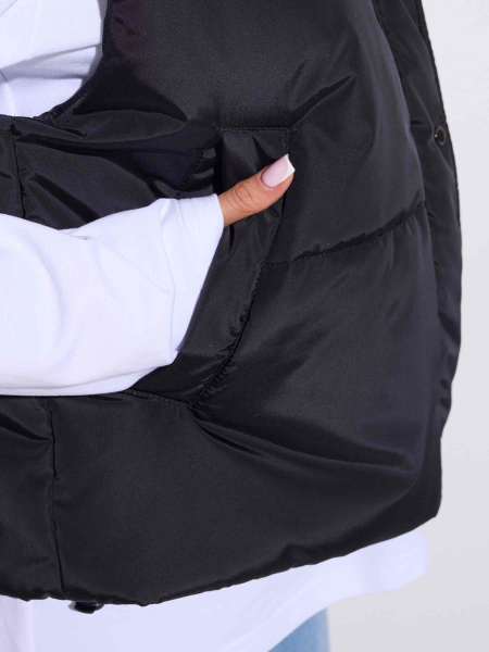 Жилет женский утепленный укороченный