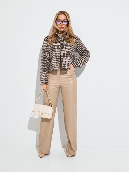 Женские брюки из эко-кожи прямого кроя, бежевые