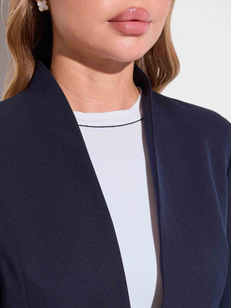 Жакет женский приталенный с воротником-стойкой, темно-синий
