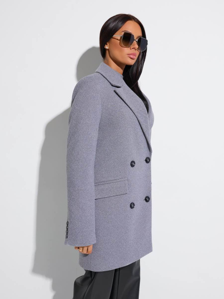 Двубортное пальто прямого кроя