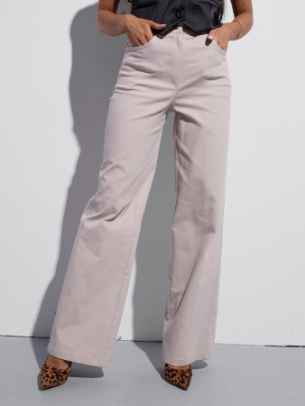 Джинсы трубы женские