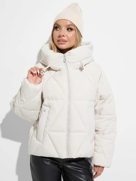 Зимний пуховик укороченный с капюшоном