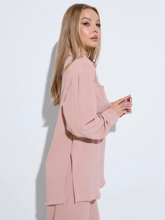 Рубашка женская с накладными карманами, бежевая