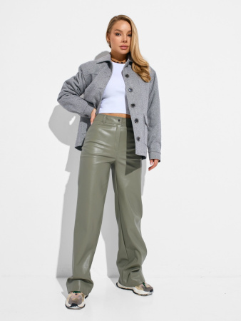 Женские брюки из эко-кожи прямого кроя, оливковые