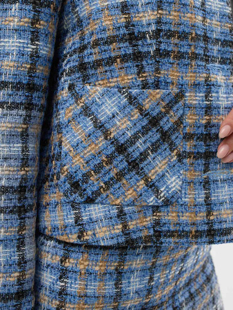 Женский жакет из твида в клетку