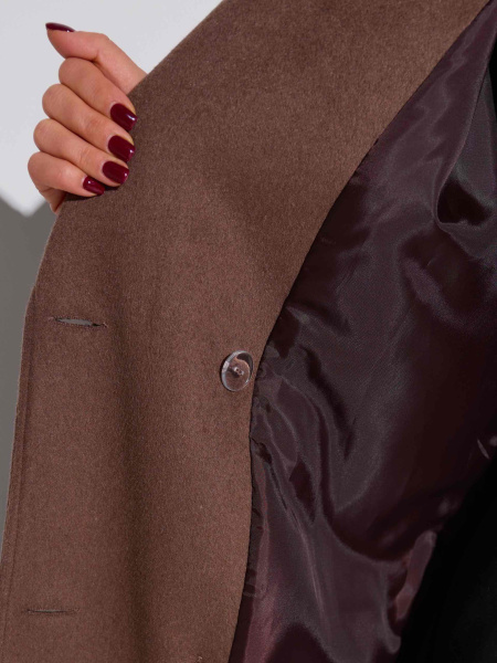 Двубортное женское пальто классическое, латте