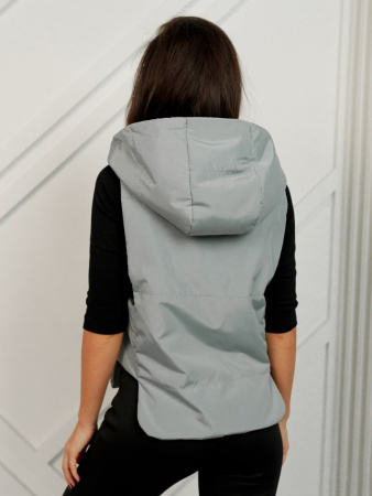 Жилет женский утепленный на синтепоне