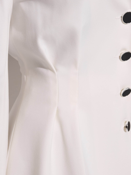 Жакет приталенный из вискозы с баской, белый