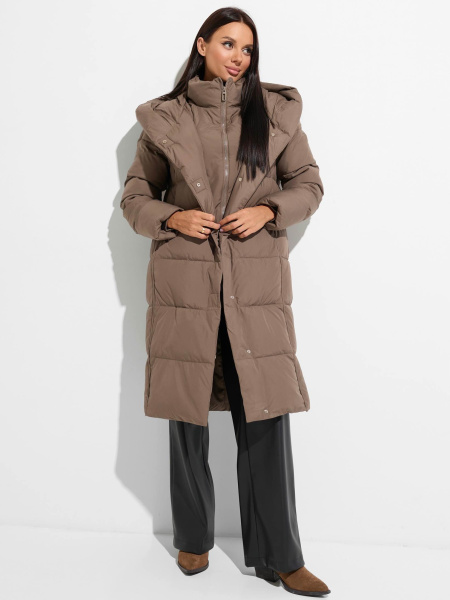 Зимнее пальто с капюшоном и съемным поясом
