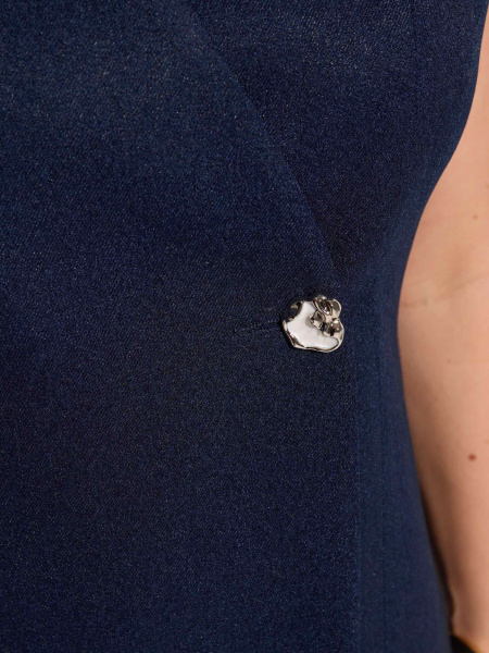 Жилет приталенный со съемным поясом, иссиня-черный 