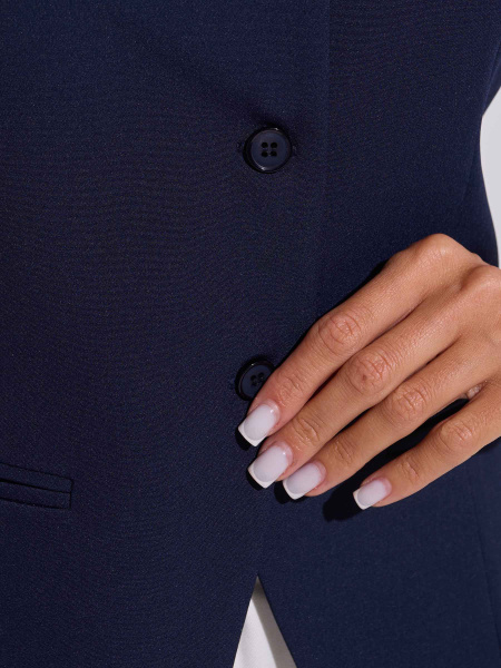 Жилет приталенный с круглой горловиной, темно-синий