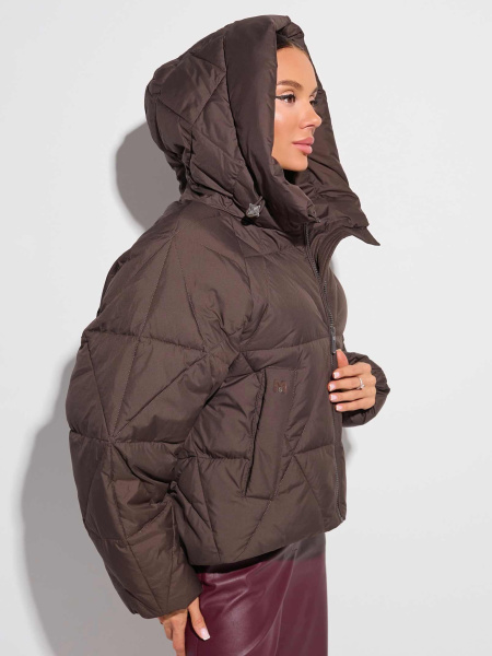 Зимний пуховик укороченный с капюшоном, темный шоколад