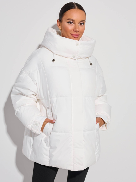 Зимний пуховик удлиненный с капюшоном, жемчужно-белый