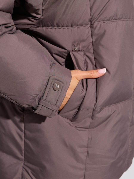 Зимний пуховик удлиненный с капюшоном, графит