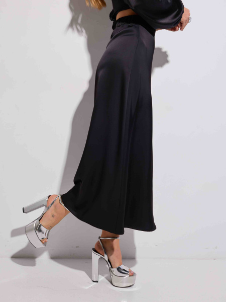 Юбка-миди атласная