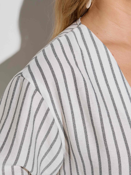 Рубашка летняя на завязка, бело-серо-зеленая