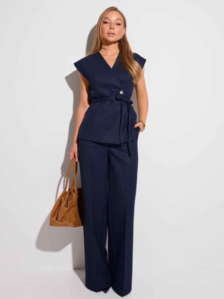 Жилет приталенный со съемным поясом, иссиня-черный 