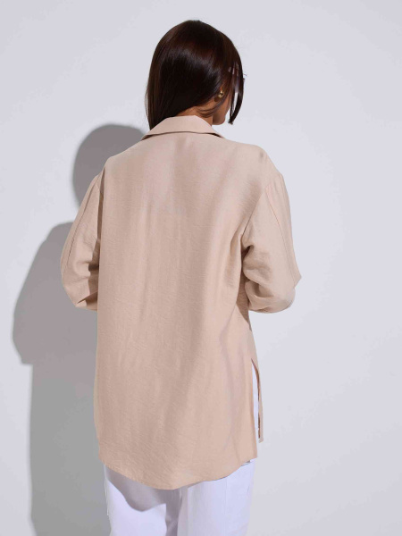 Рубашка женская с накладными карманами из вискозы, бежевая