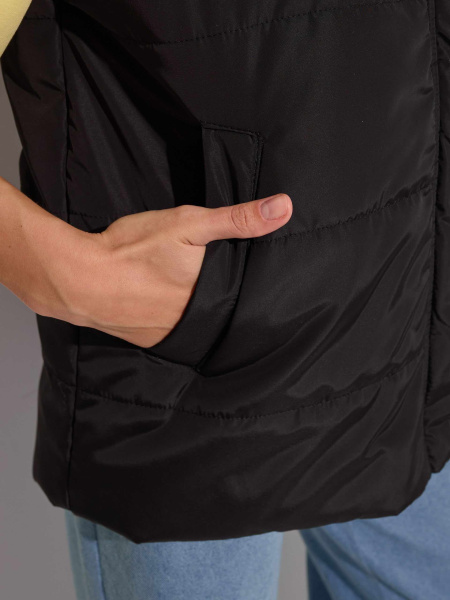 Жилет женский утепленный прямого кроя, черный