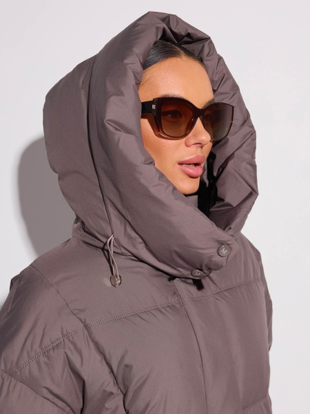 Зимний пуховик удлиненный с капюшоном, графит